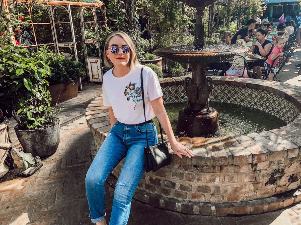 BLUE JEANS &&nbsp;BRUNCH